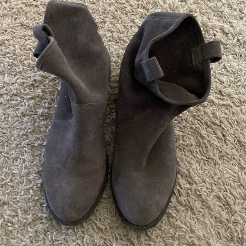 Sole society booties 8.5